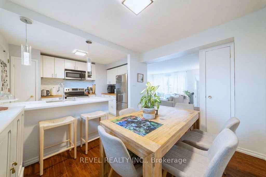 63, Ferris, Cundles East, Barrie