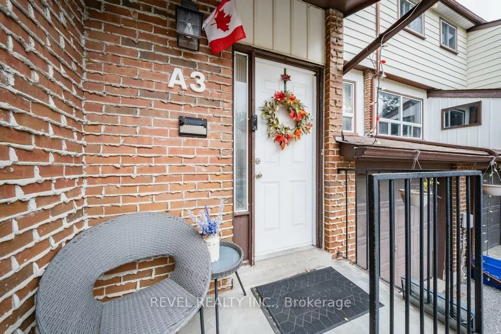63, Ferris, Cundles East, Barrie