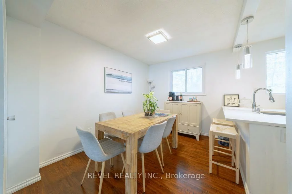 63, Ferris, Cundles East, Barrie