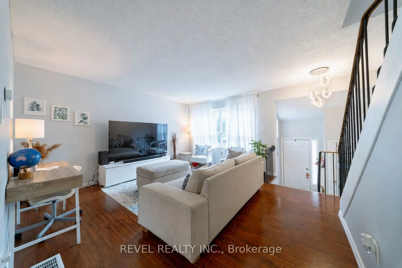 63, Ferris, Cundles East, Barrie