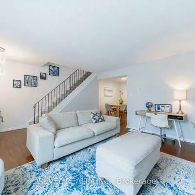 63, Ferris, Cundles East, Barrie