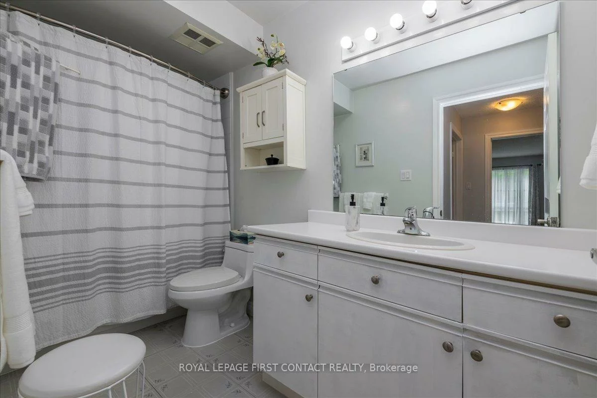 131, Clapperton, Wellington, Barrie