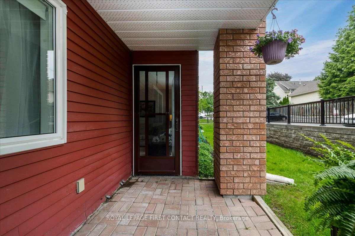 131, Clapperton, Wellington, Barrie