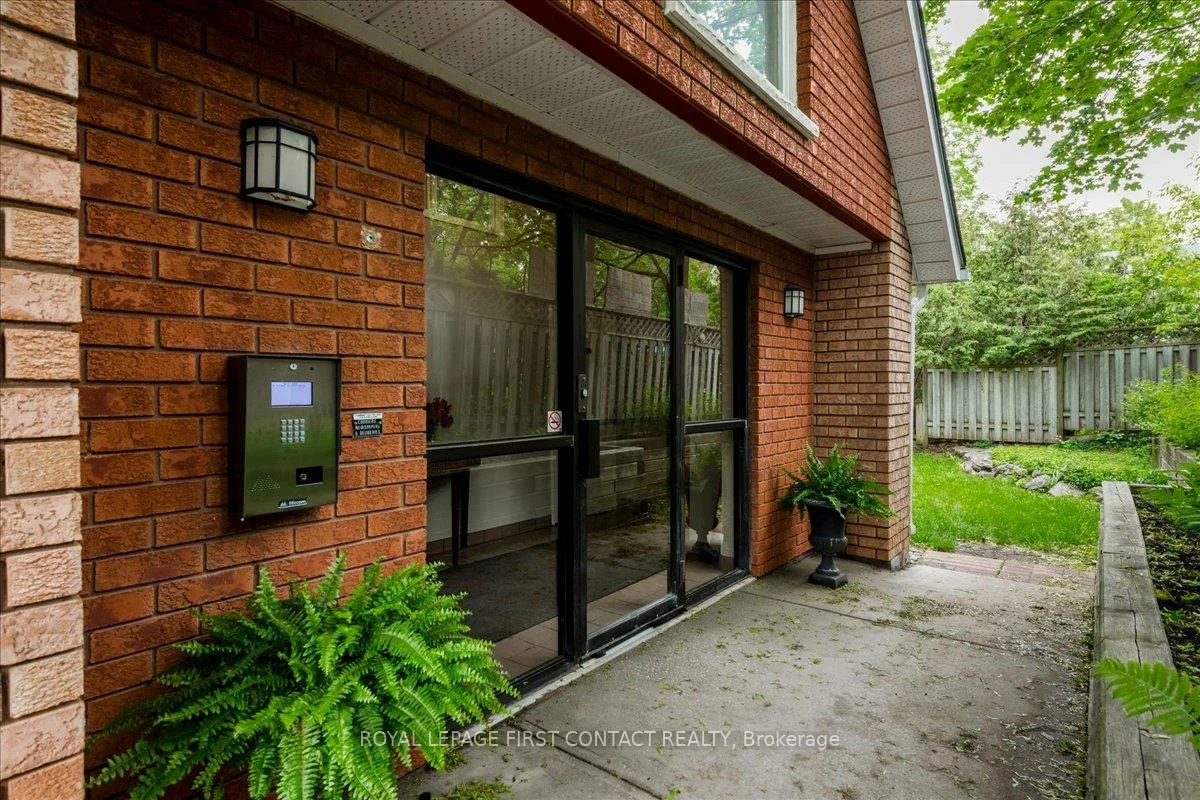 131, Clapperton, Wellington, Barrie