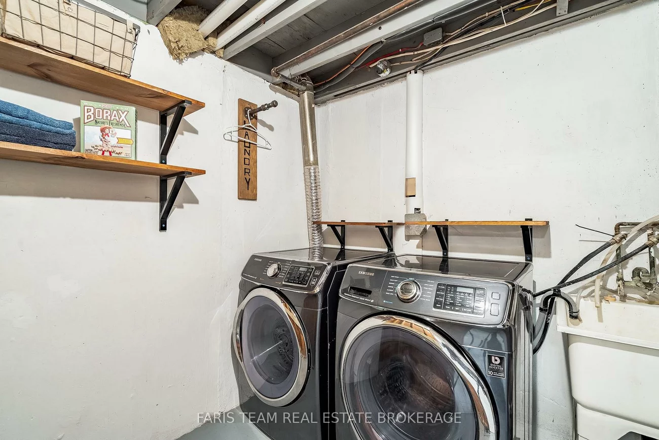 63, Ferris, Cundles East, Barrie
