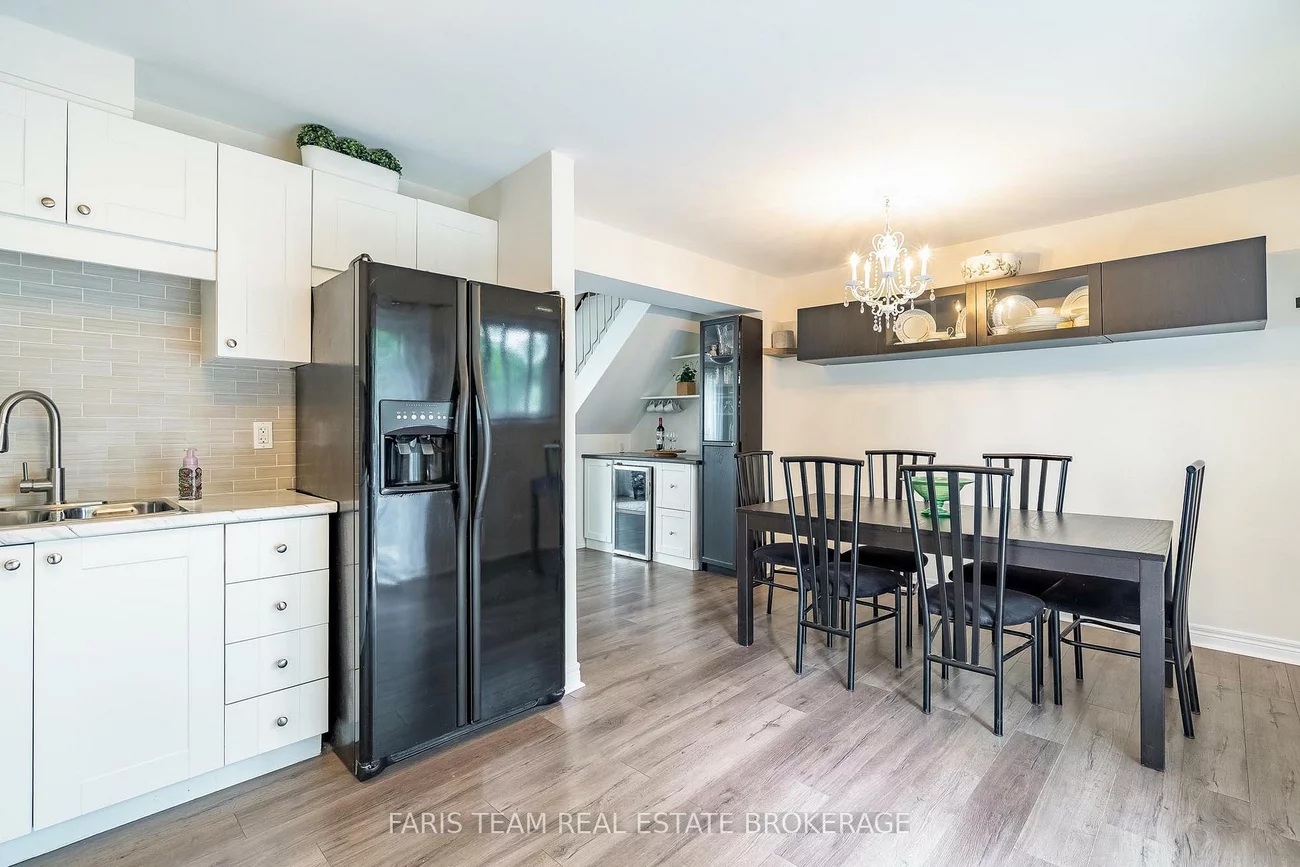 63, Ferris, Cundles East, Barrie