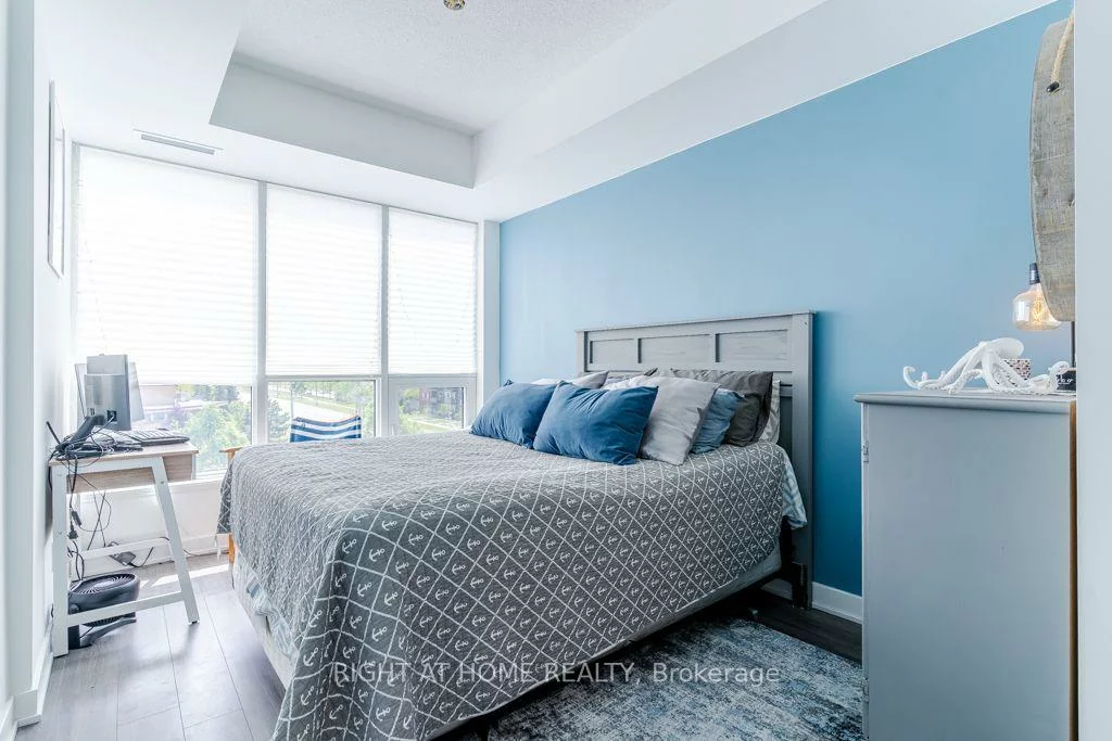 681, Yonge, Painswick South, Barrie