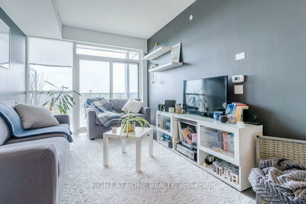 681, Yonge, Painswick South, Barrie
