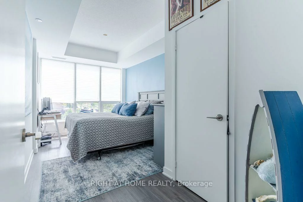 681, Yonge, Painswick South, Barrie