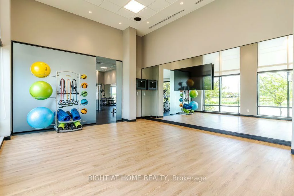 681, Yonge, Painswick South, Barrie
