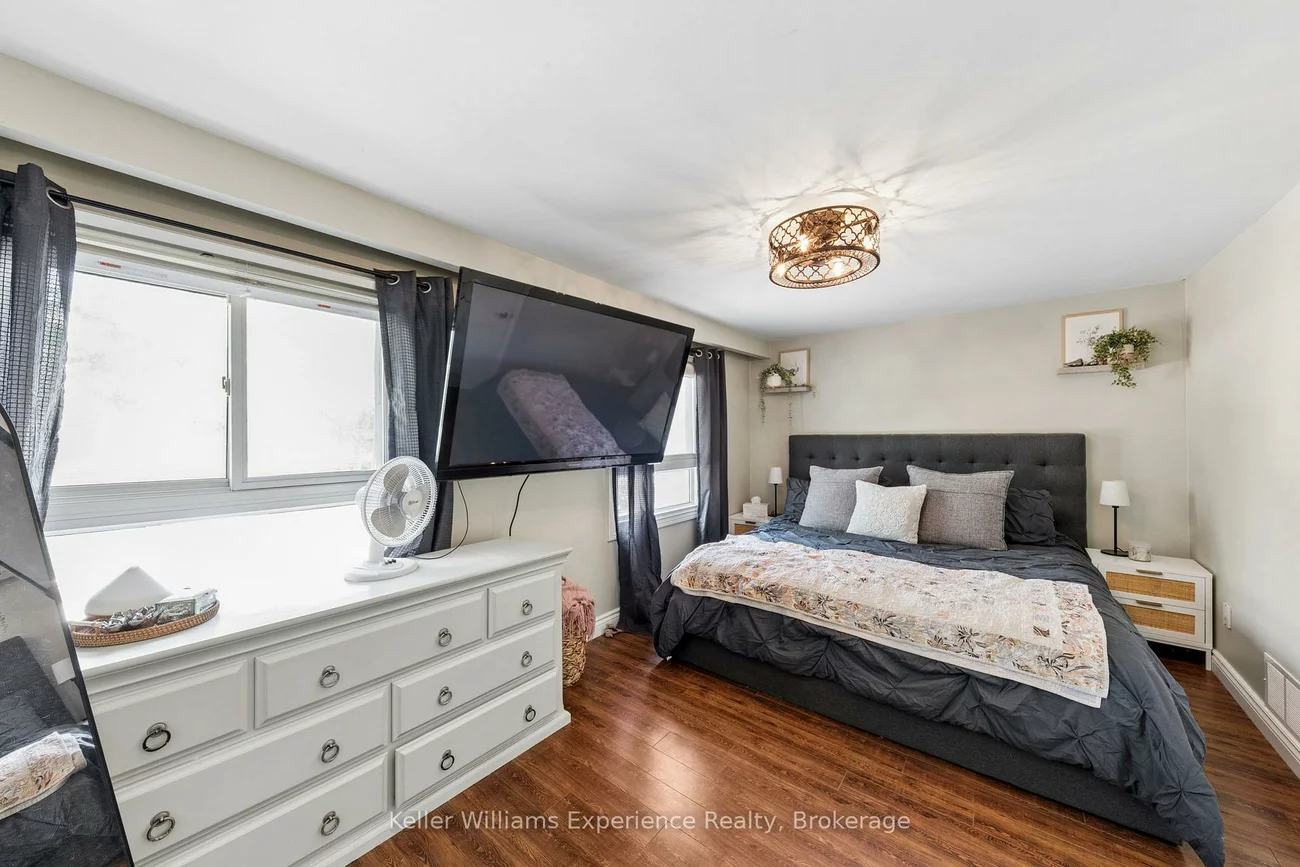 2, Bernick, Grove East, Barrie