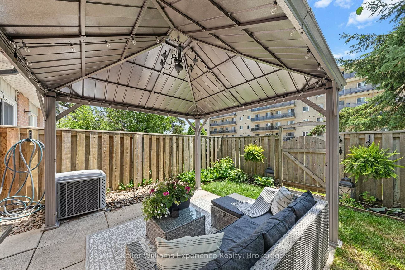 2, Bernick, Grove East, Barrie
