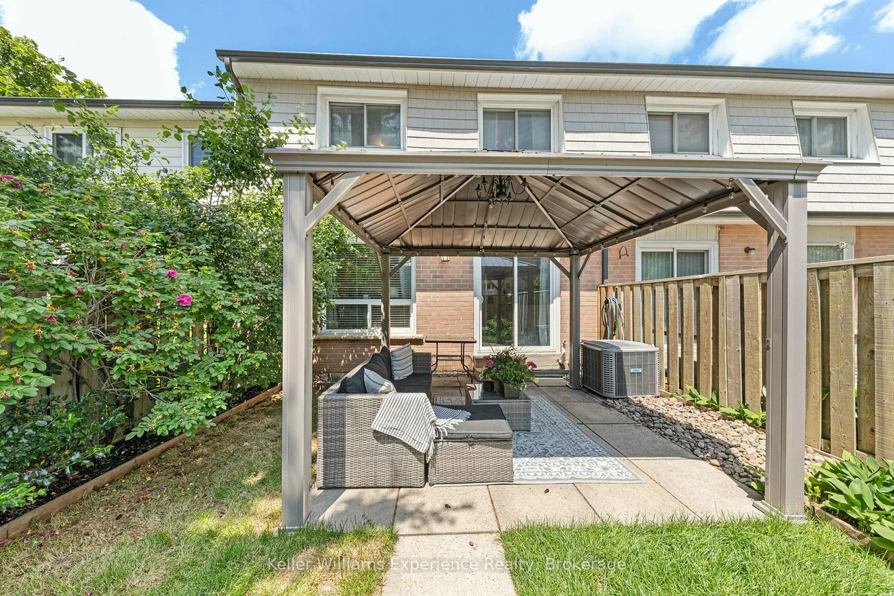 2, Bernick, Grove East, Barrie