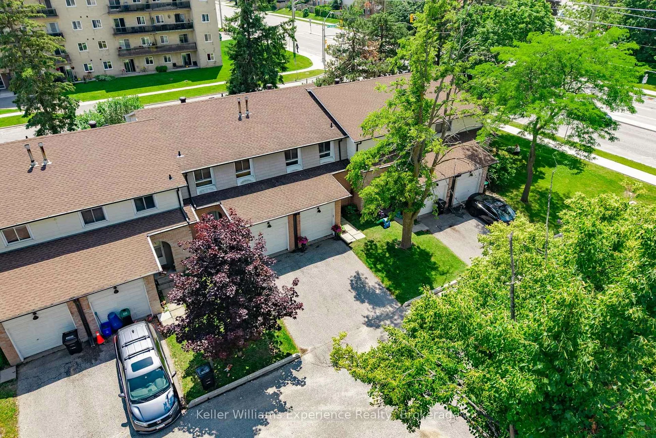 2, Bernick, Grove East, Barrie