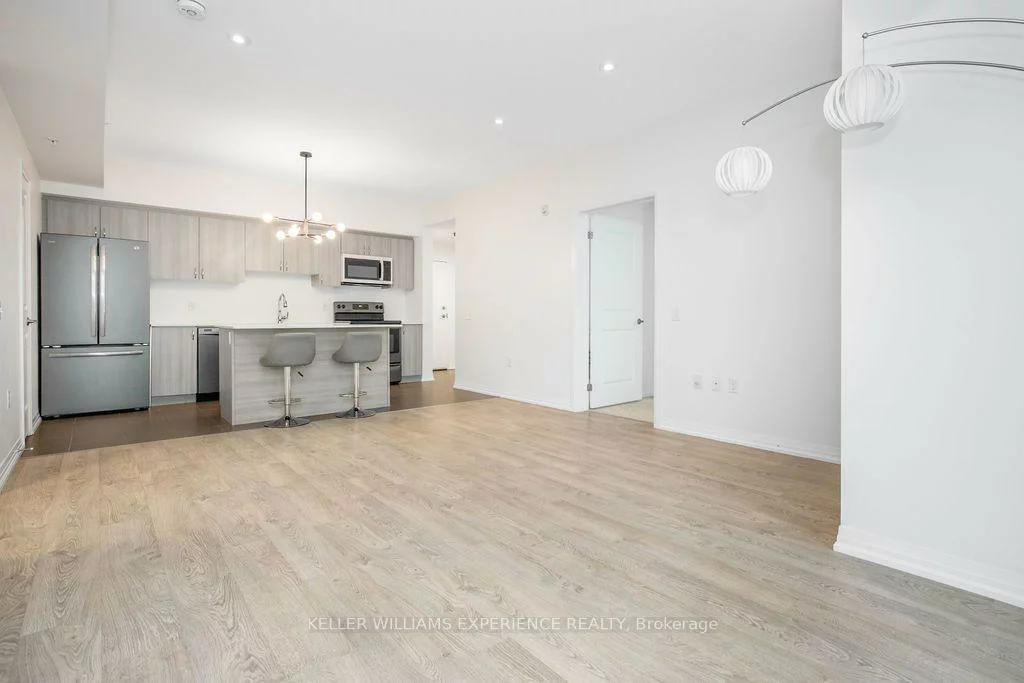 300, Essa, 400 West, Barrie