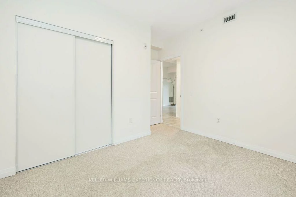 300, Essa, 400 West, Barrie