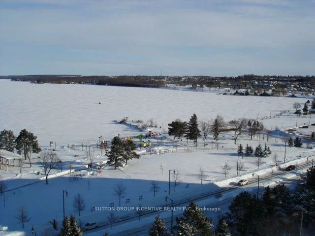 65, Ellen, City Centre, Barrie
