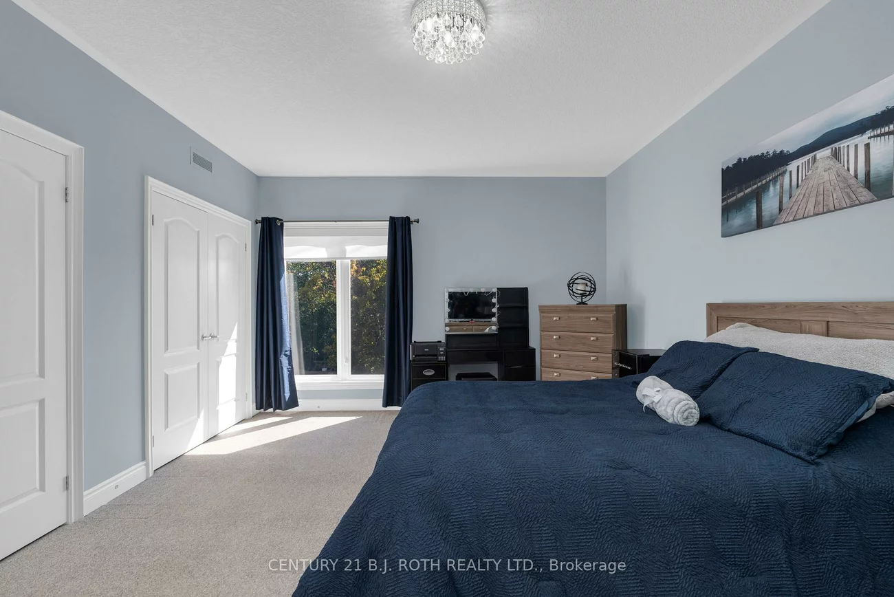 720, Yonge, Painswick South, Barrie