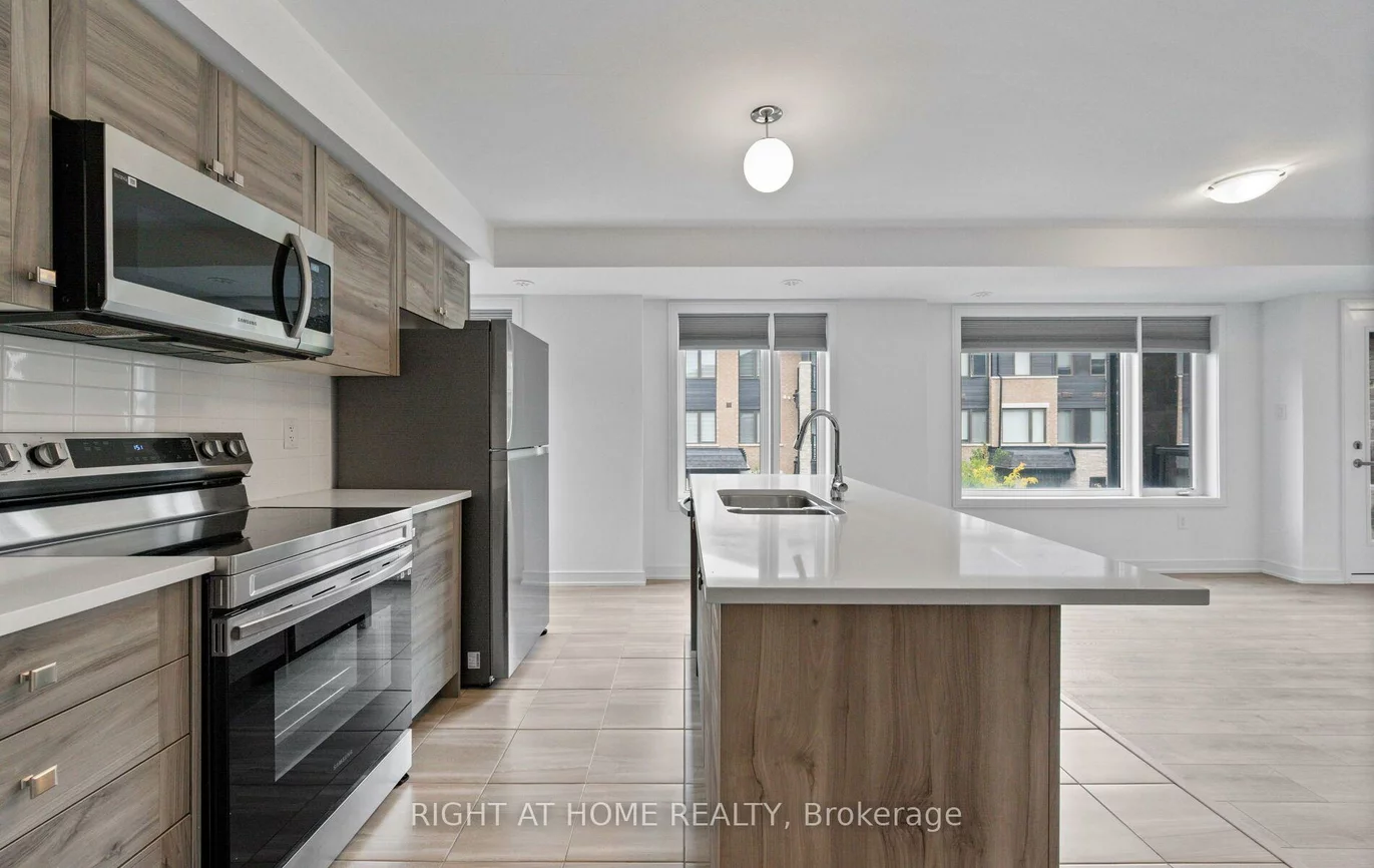 13, Magnolia, Innis-Shore, Barrie