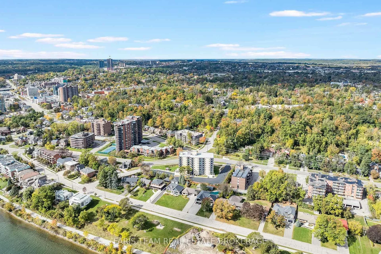 200, Collier, Codrington, Barrie