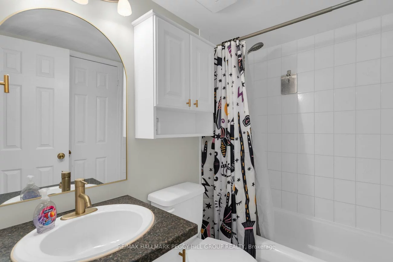 245, Ferndale, Ardagh, Barrie