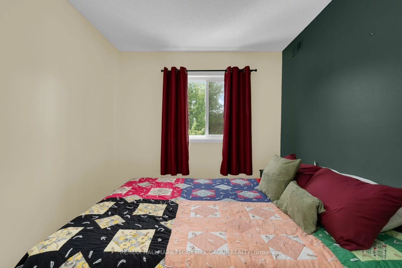 245, Ferndale, Ardagh, Barrie