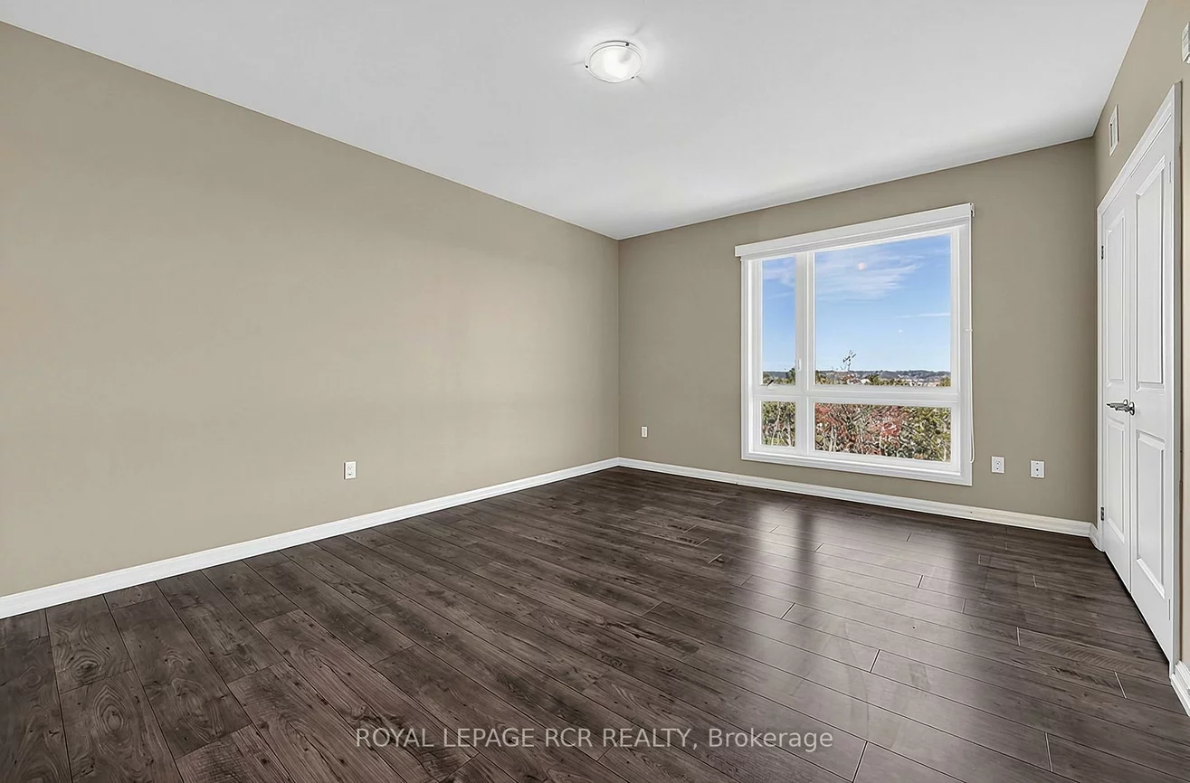 302, Essa, 400 West, Barrie