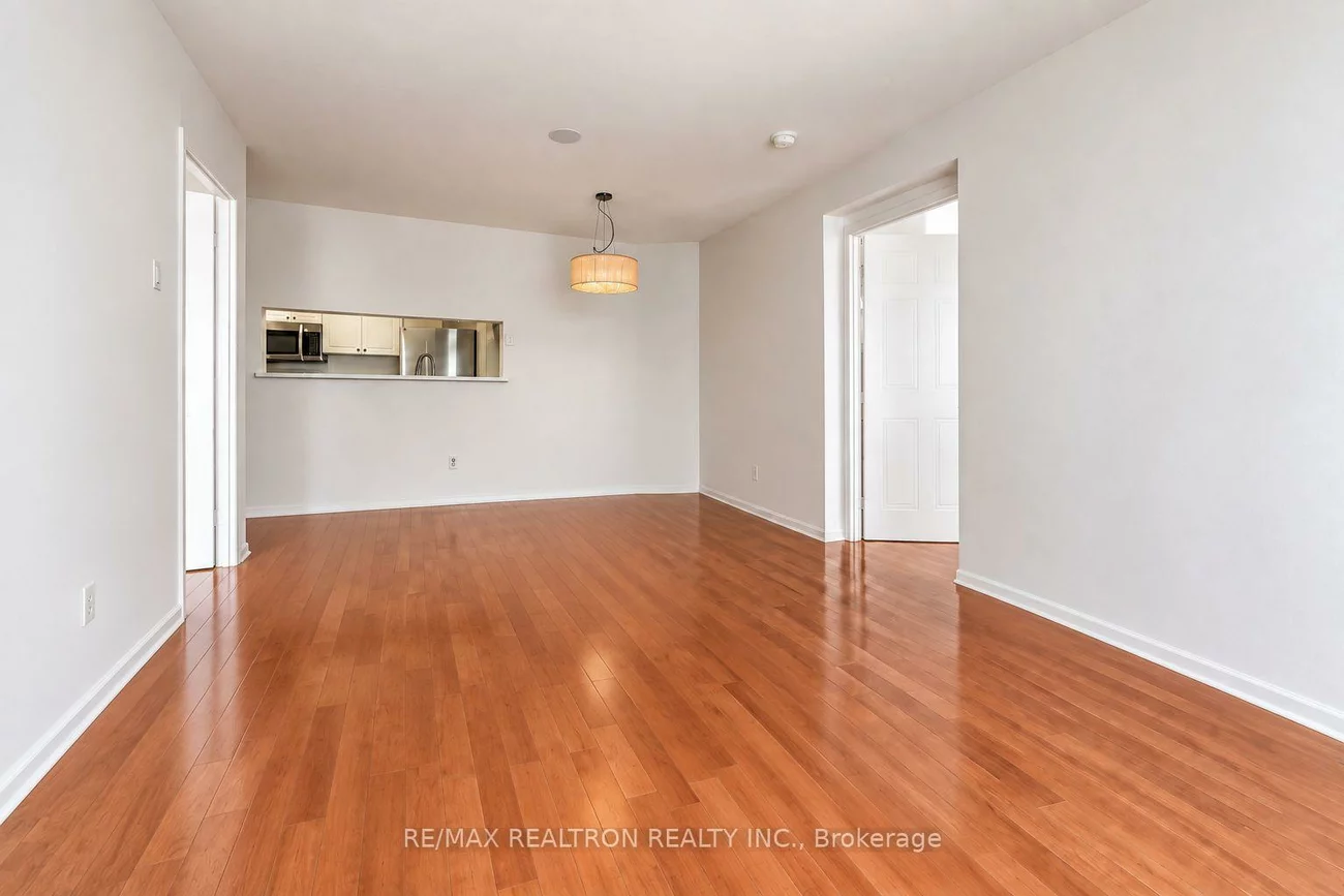 75, Ellen, City Centre, Barrie