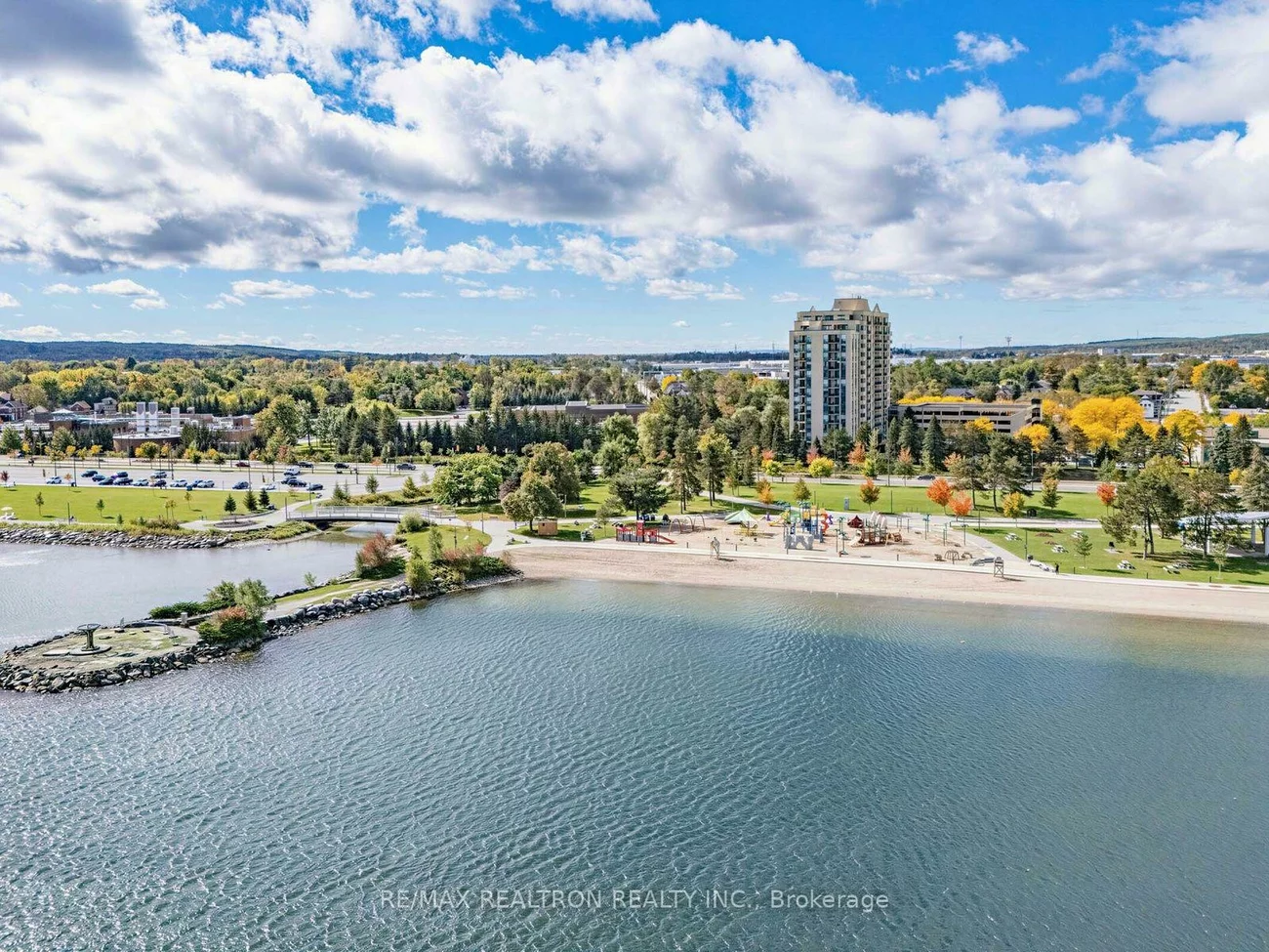 75, Ellen, City Centre, Barrie