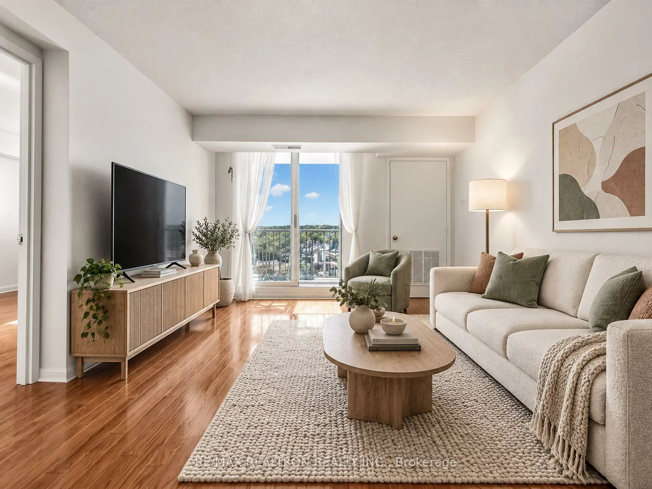 75, Ellen, City Centre, Barrie