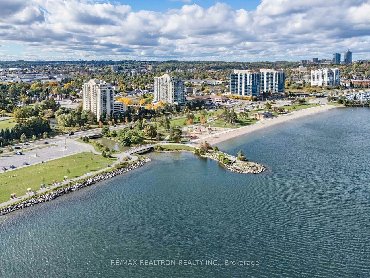 75, Ellen, City Centre, Barrie