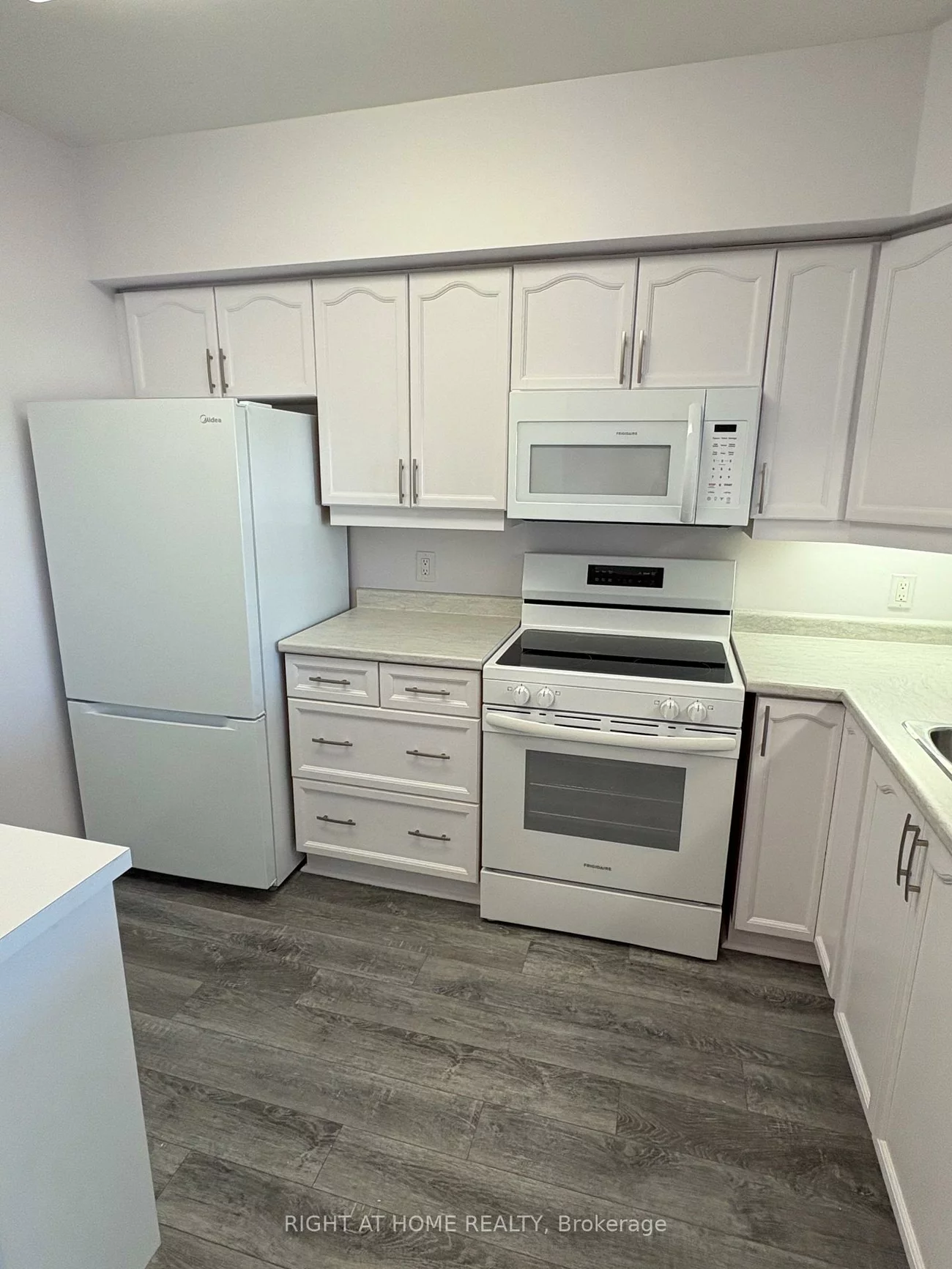 90, Dean, Painswick South, Barrie