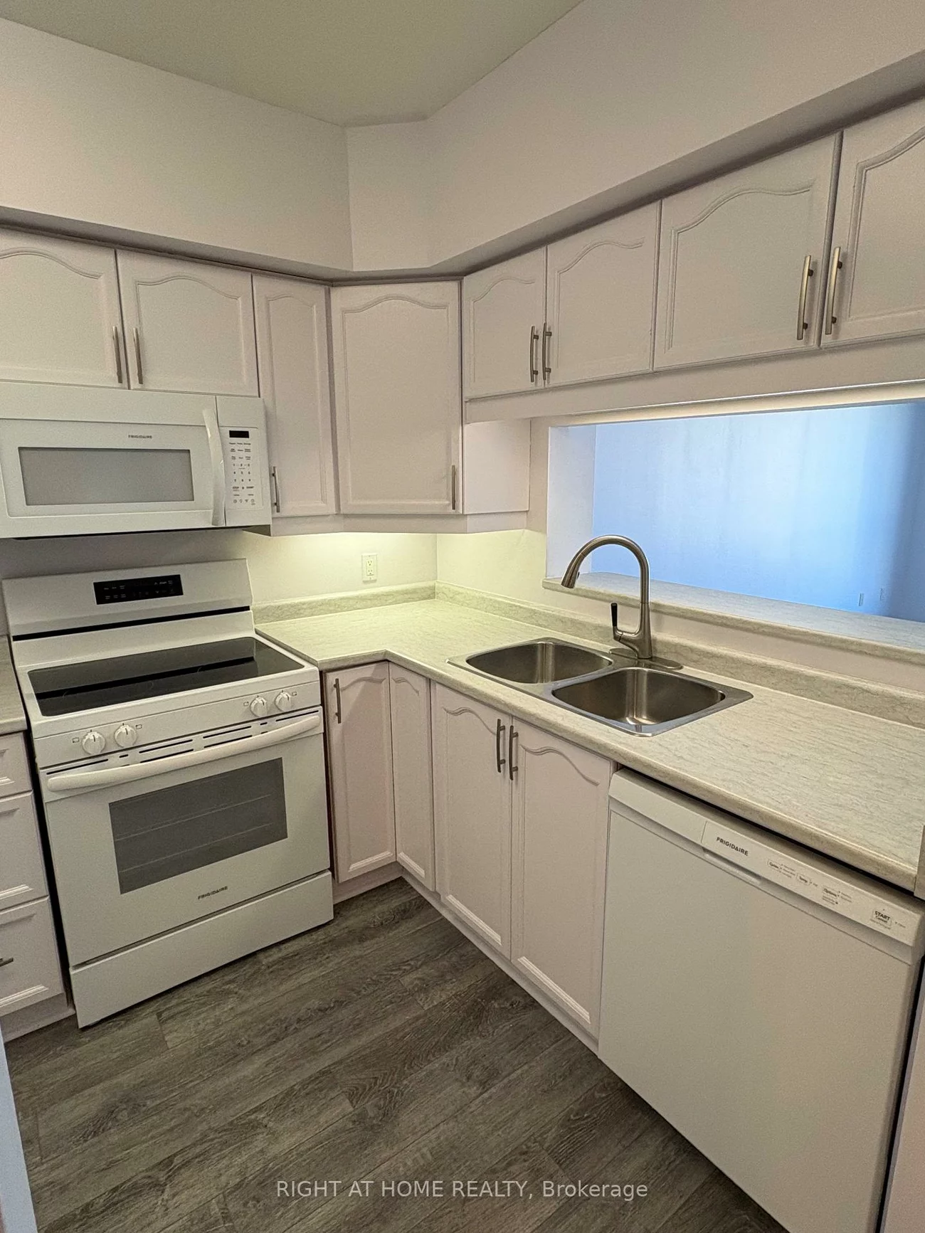 90, Dean, Painswick South, Barrie