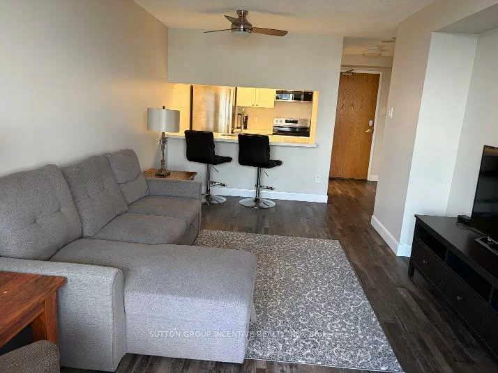 75, Ellen, City Centre, Barrie