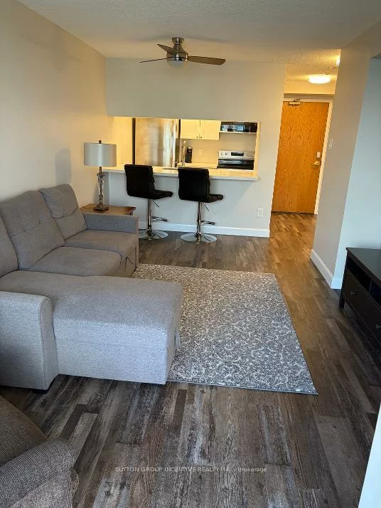 75, Ellen, City Centre, Barrie