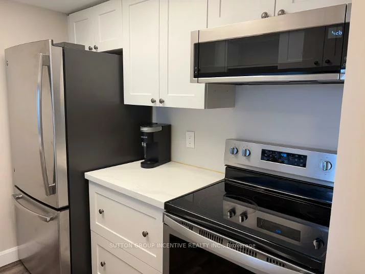 75, Ellen, City Centre, Barrie