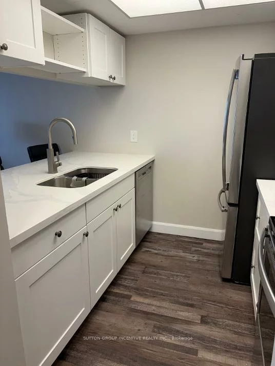 75, Ellen, City Centre, Barrie