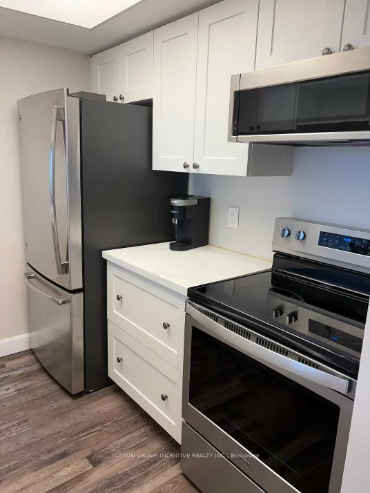 75, Ellen, City Centre, Barrie
