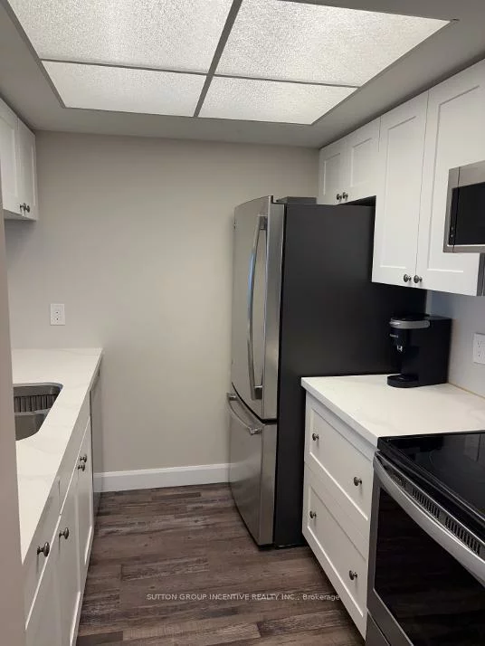 75, Ellen, City Centre, Barrie