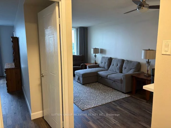 75, Ellen, City Centre, Barrie