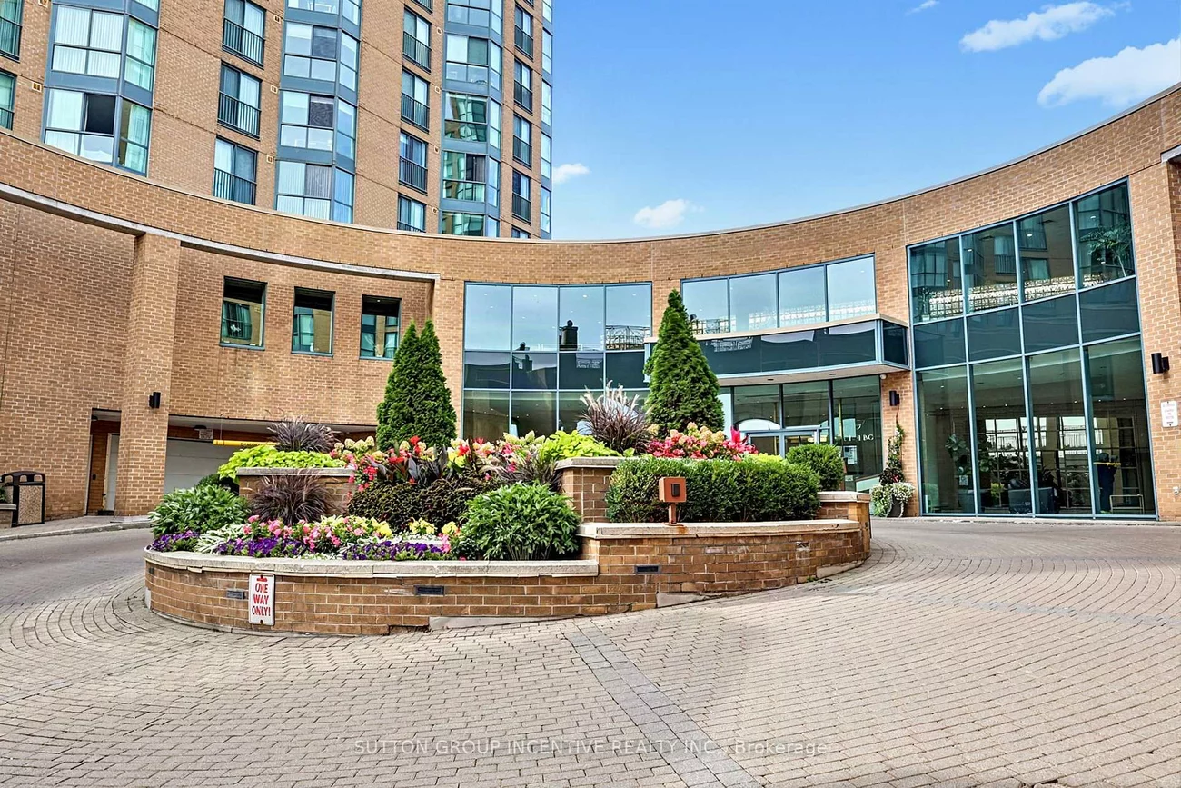 140, Dunlop, City Centre, Barrie