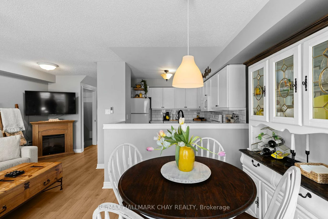 430, MAPLEVIEW, Painswick South, Barrie