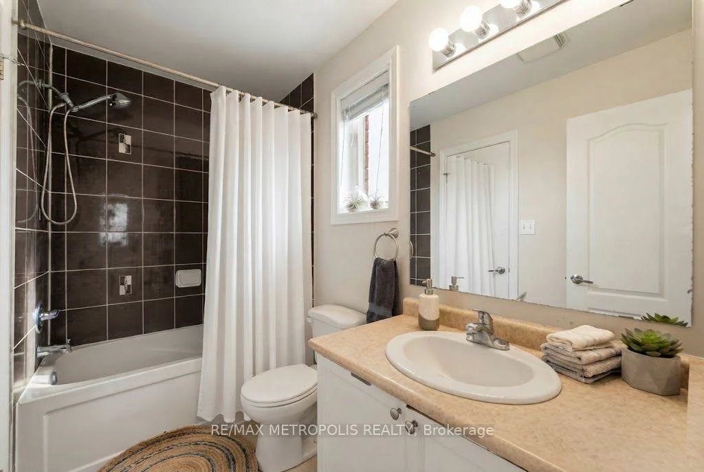 25, Southwoods, Holly, Barrie