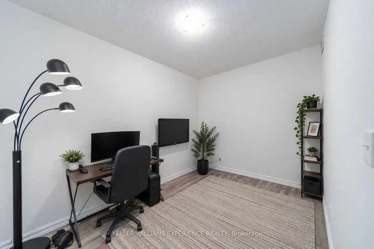 302, Essa, 400 West, Barrie