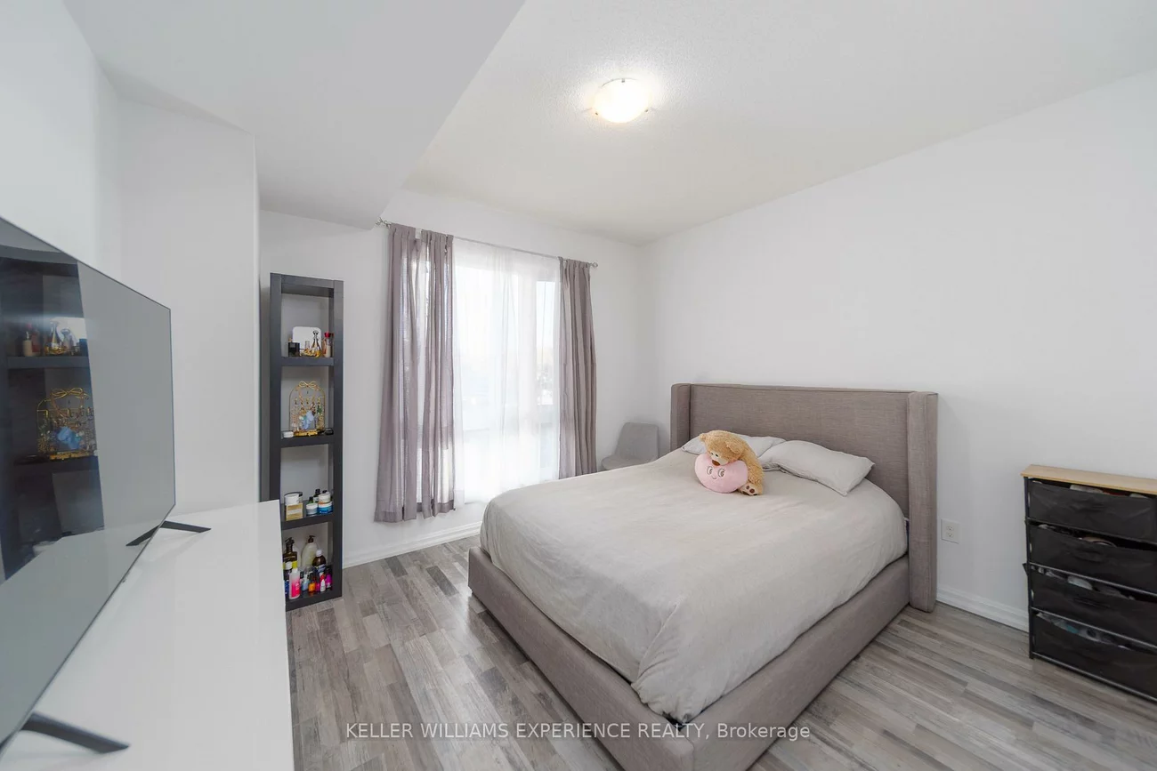 302, Essa, 400 West, Barrie