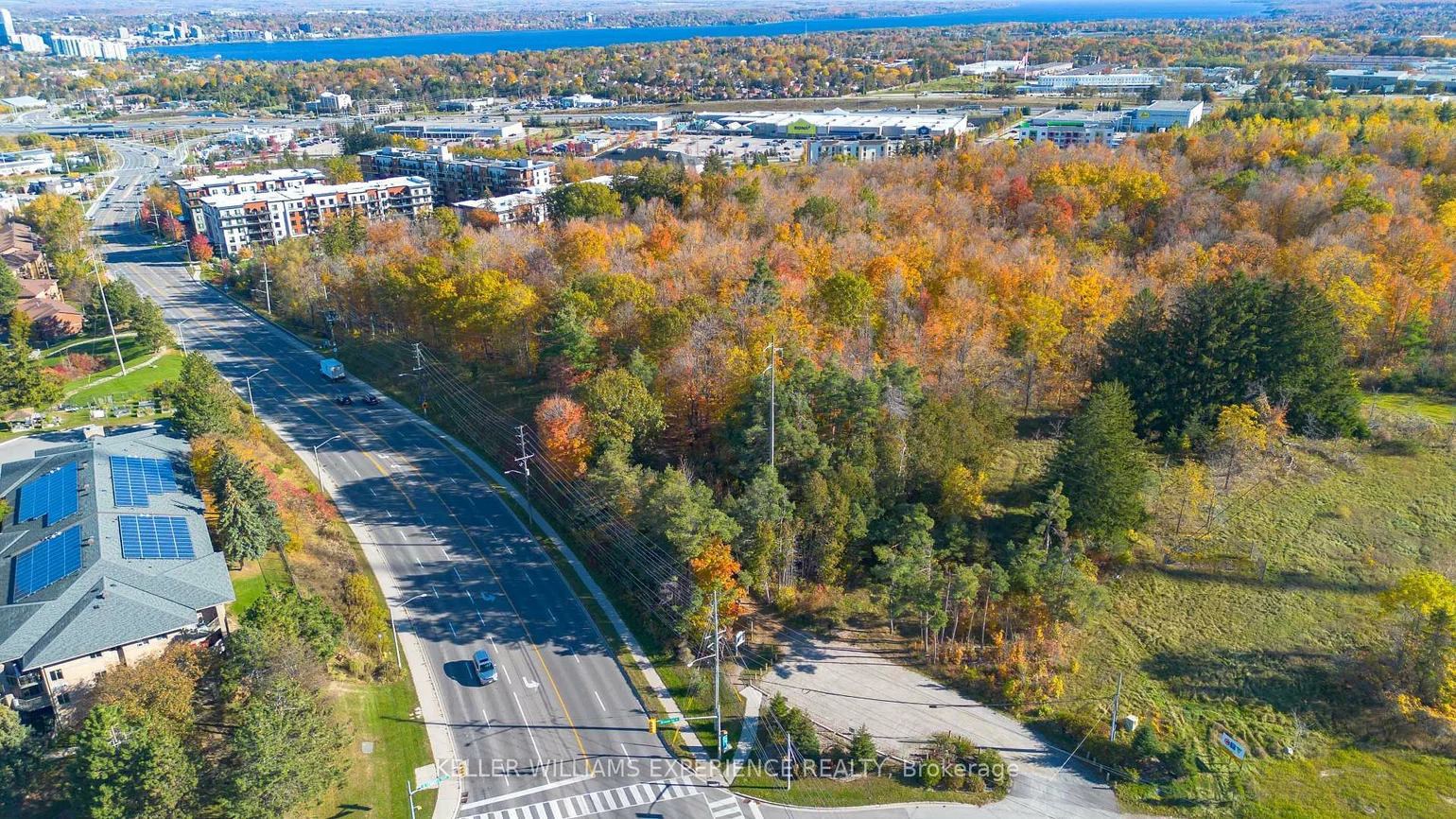 302, Essa, 400 West, Barrie