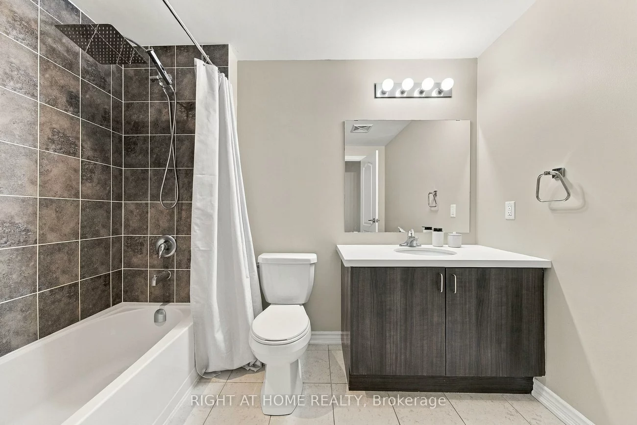 40, Ferndale, Ardagh, Barrie