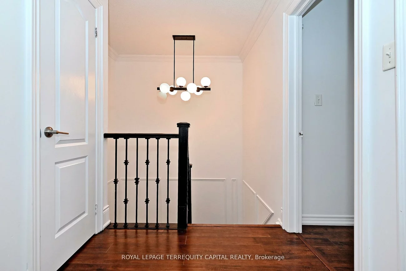 29, Madelaine, Painswick South, Barrie