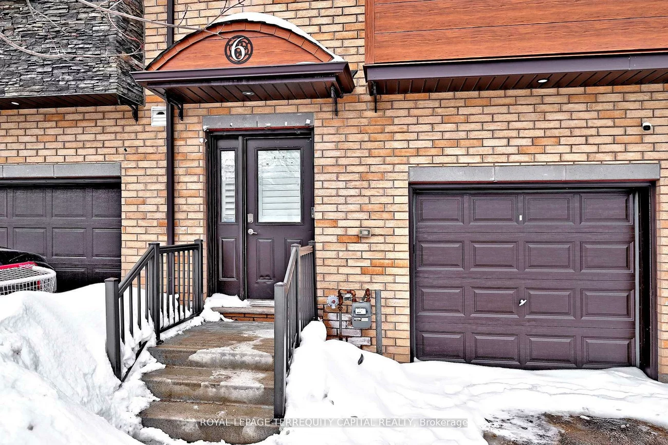 29, Madelaine, Painswick South, Barrie
