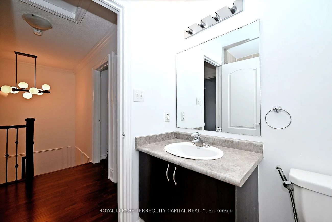29, Madelaine, Painswick South, Barrie